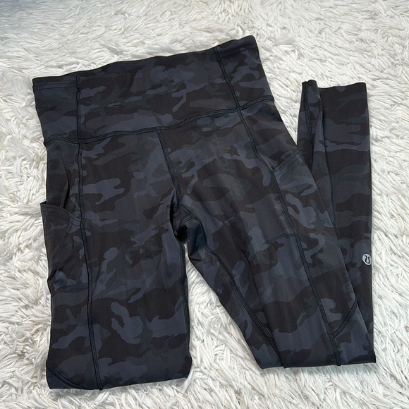 Lululemon Fast and Free Tight II 25" *Non-Reflective Nulux Incognito Camo Multi - Picture 1 of 6